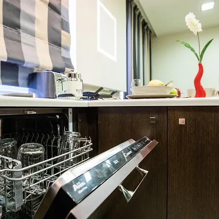 Rhodes Apartmán *